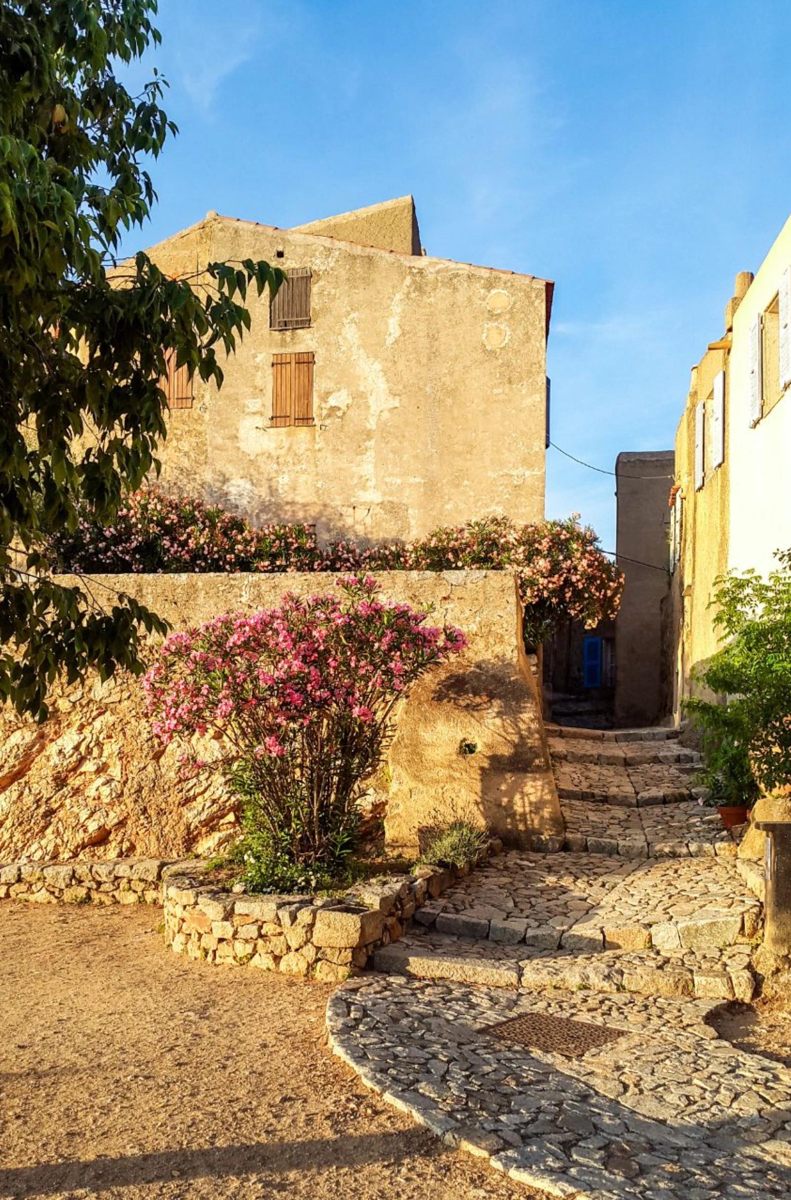 Maison en pierres, le charme de la balagne